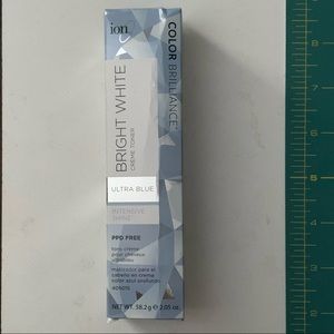 Bright white Cretan toner